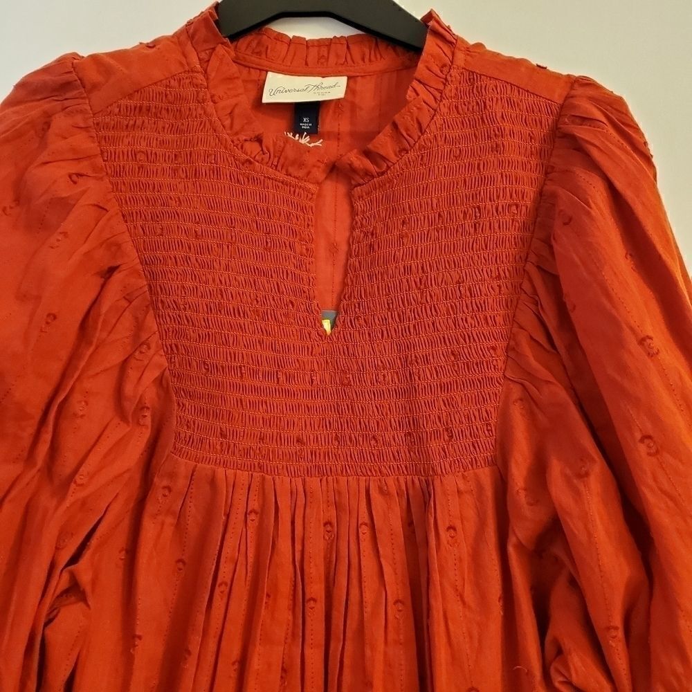 ‎Women's Peasant Top - Universal Thread

XS - Picture 3 of 5
